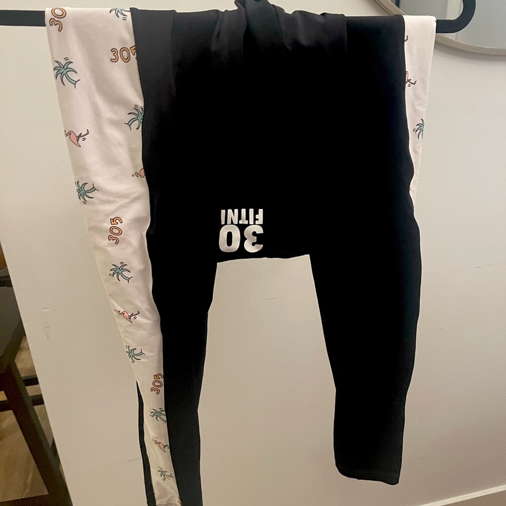 305 Fitness Leggings- Size S